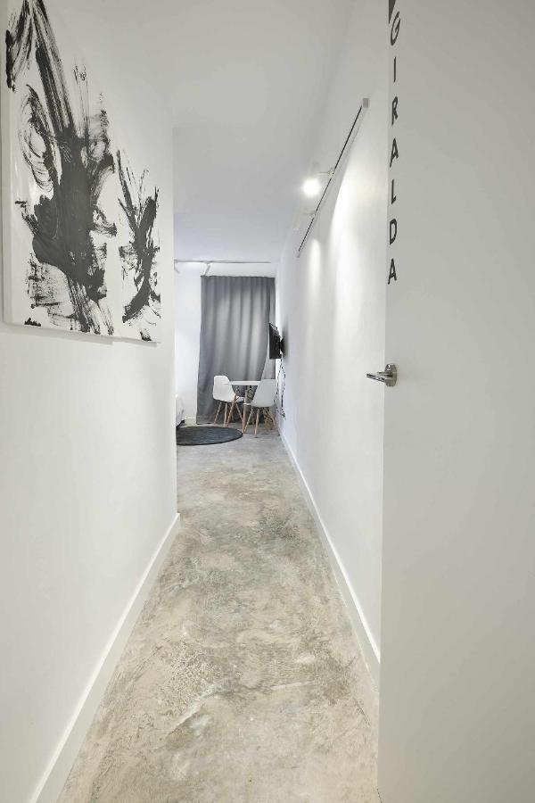 Apartament Giralda Modern & Luxury Sewilla Zewnętrze zdjęcie